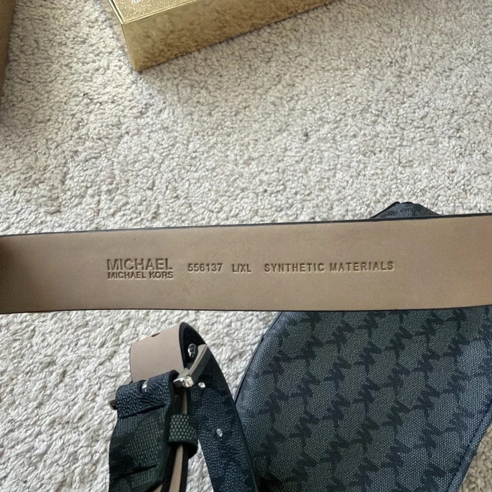 Michael Kors Logo Women's Belt Bag Black L/XL New In Box